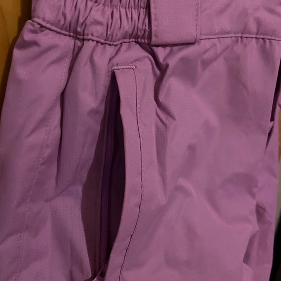 Girls snow pants size 10/12 or for 11-12 years old - Picture 4 of 11
